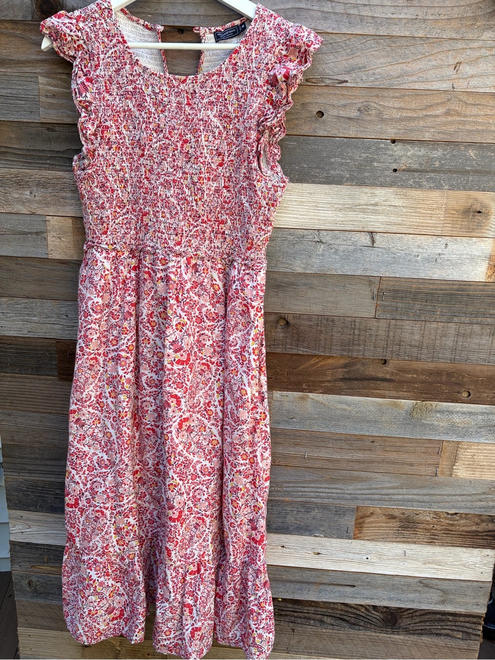 Vineyard Vines Red and White Floral Smocked Tank - Picture 3 of 7